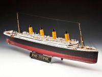 Gift-Set 05715 - R.M.S. Titanic - 100th anniversary edition (1:400) Revell