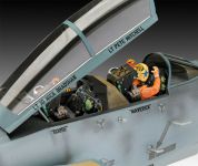 Plastic ModelKit letadlo 03865 - Maverick's F-14A Tomcat ‘Top Gun’ (1:48) Revell