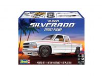 Plastic ModelKit MONOGRAM auto 4538 - 1999 Chevy Silverado Custom Pickup (1:25)