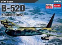 Model Kit letadlo 12632 - B-52D Stratofortress (1:144)