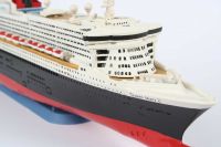 Plastic ModelKit loď 05808 - Queen Mary 2 (1:1200)