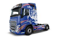 Model Kit truck 3942 - VOLVO FH4 Globetrotter Medium Roof (1:24) Italeri