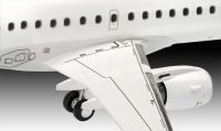 Plastic ModelKit letadlo 03883 - Embraer 190 Lufthansa New Livery (1:144) Revell